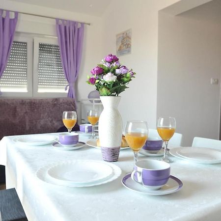 Apartmani Rebecca Vir Dış mekan fotoğraf