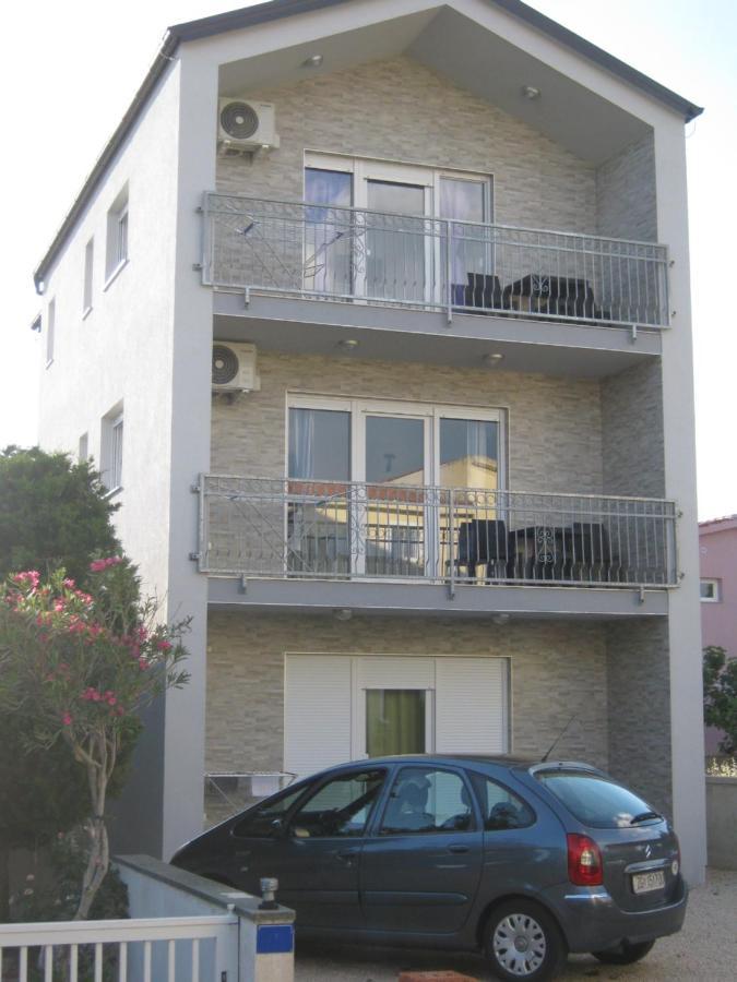 Apartmani Rebecca Vir Dış mekan fotoğraf